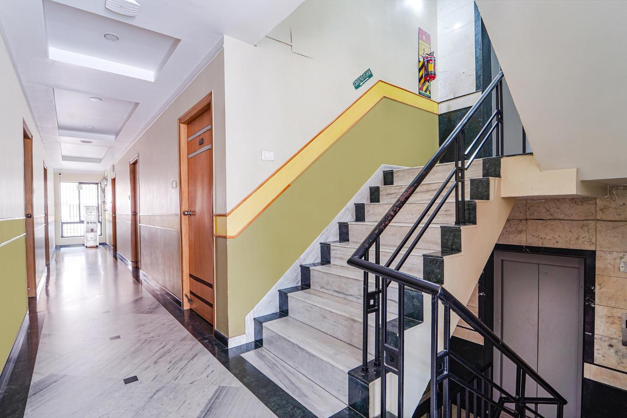 Fabhotel Ess Paradise - Nr Bus Stand كويمباتور المظهر الخارجي الصورة
