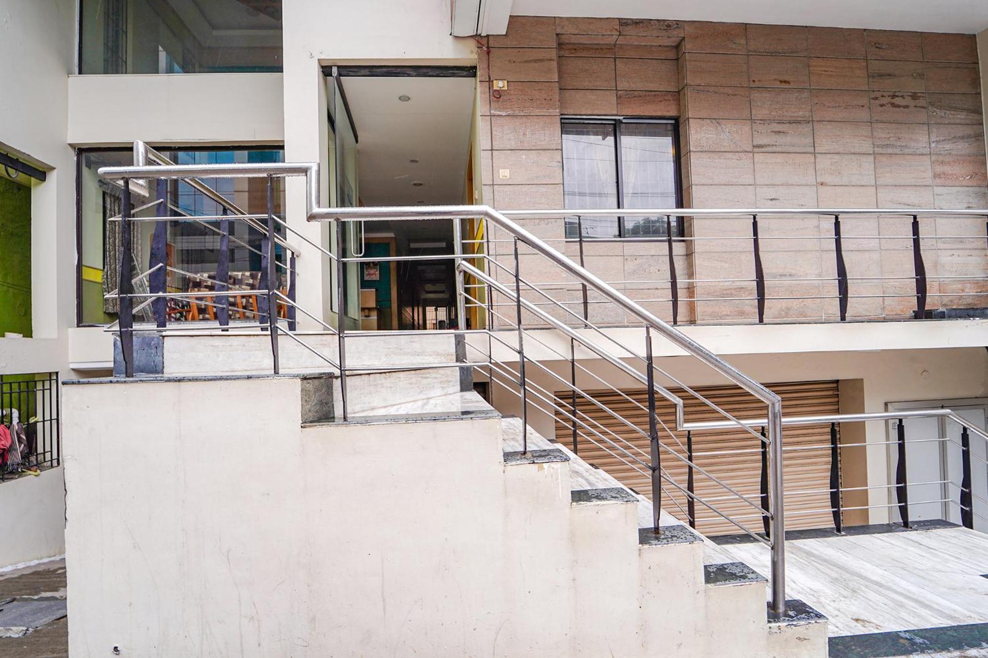 Fabhotel Ess Paradise - Nr Bus Stand كويمباتور المظهر الخارجي الصورة