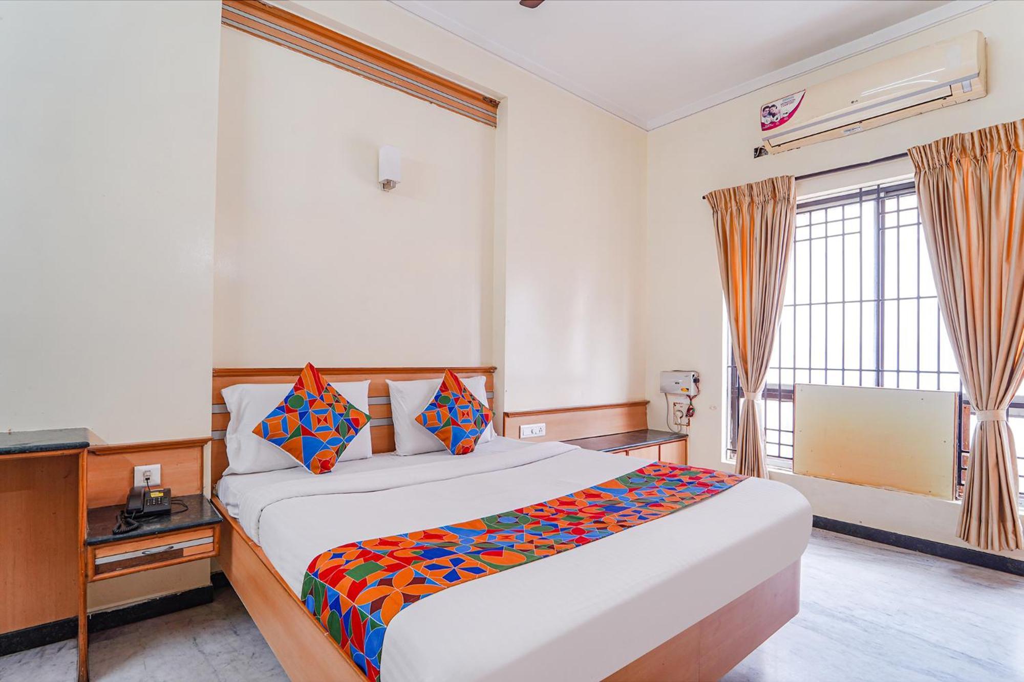 Fabhotel Ess Paradise - Nr Bus Stand كويمباتور المظهر الخارجي الصورة